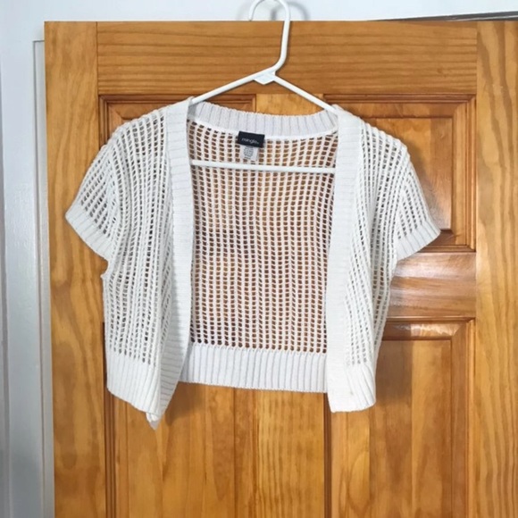 mingle Sweaters - 🌸 Mingle • white shrug